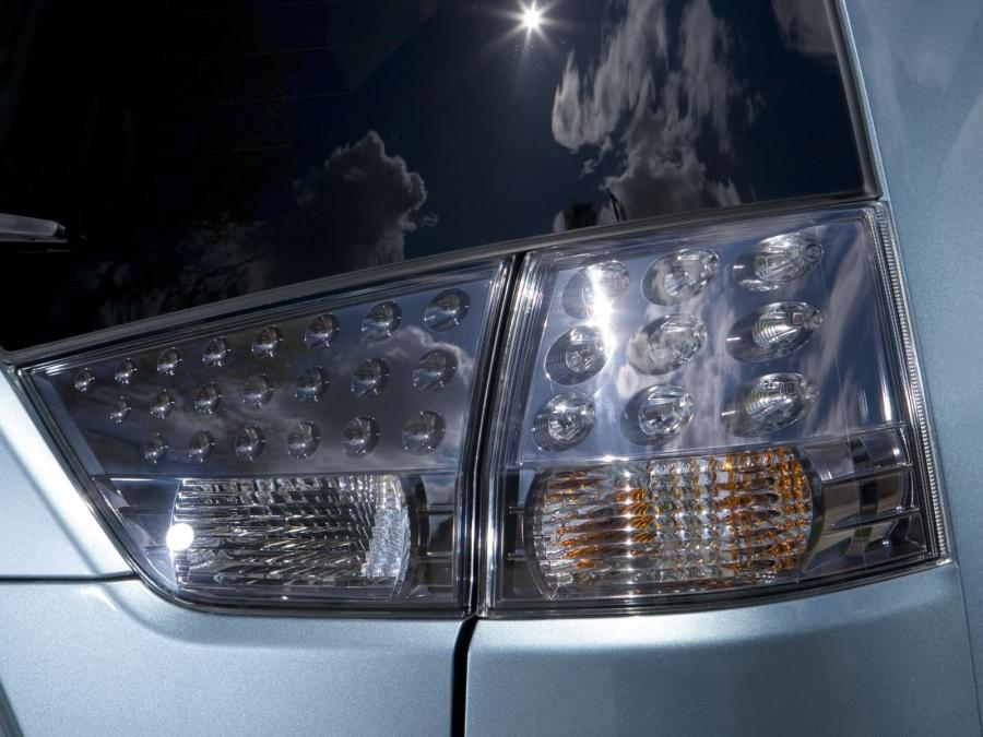  Mitsubishi Outlander 4WD 2007 года  (US) (фото 47 из 66)